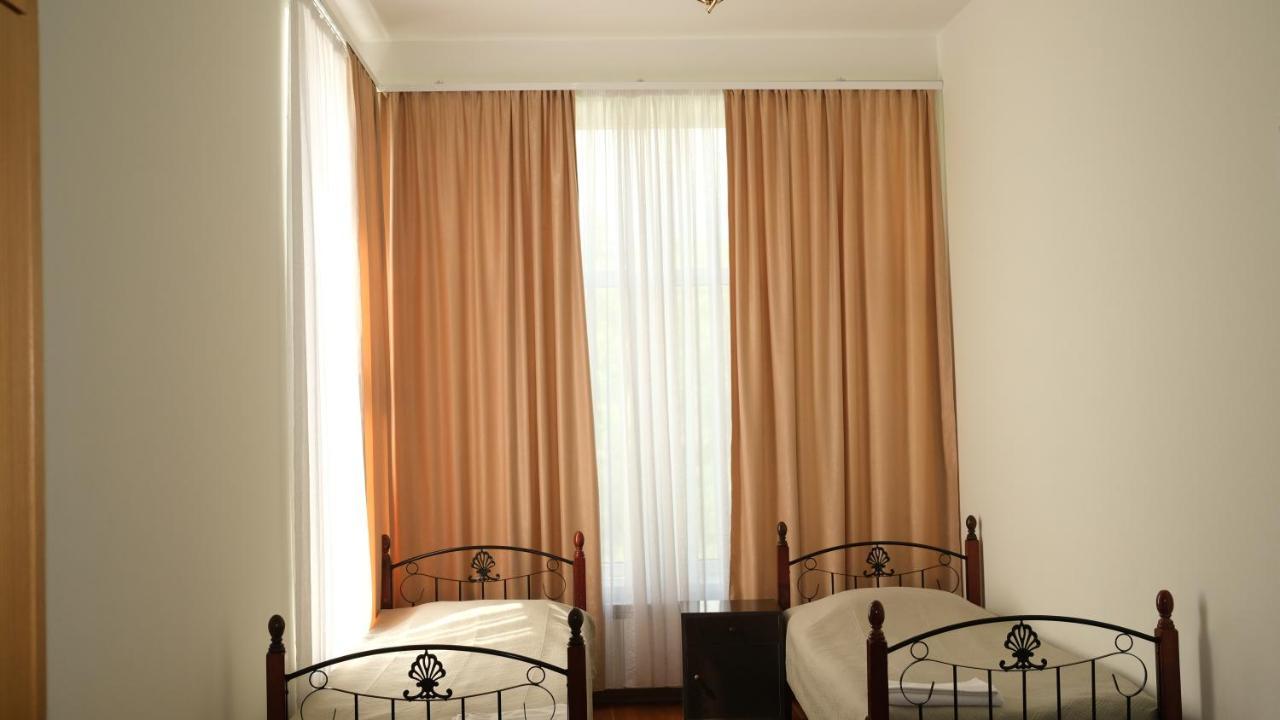 Auberge de jeunesse Ymca Spitak Extérieur photo